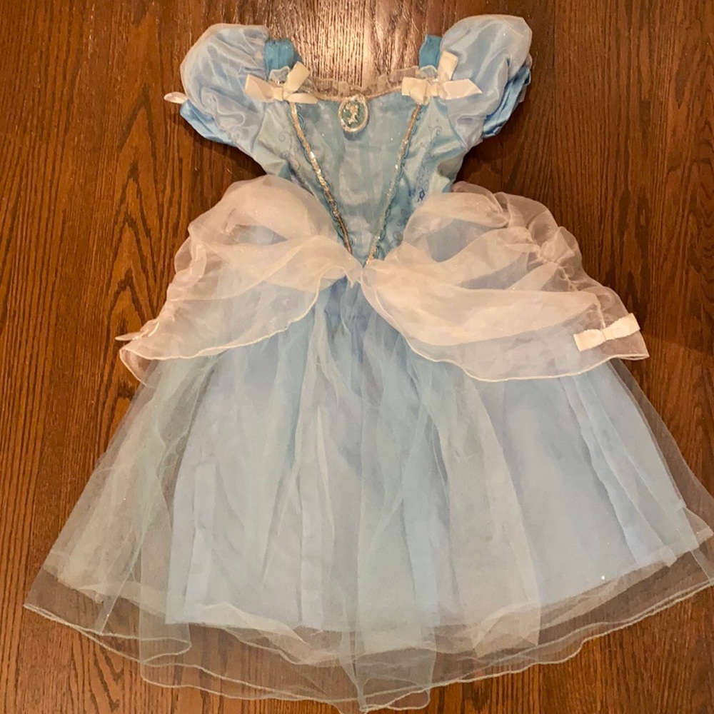 Disney Cinderella costume size 4